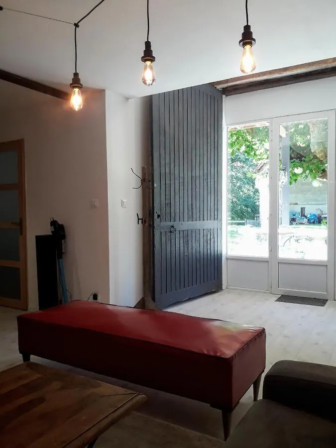 Апартаменты Le Relais Champetre Жу